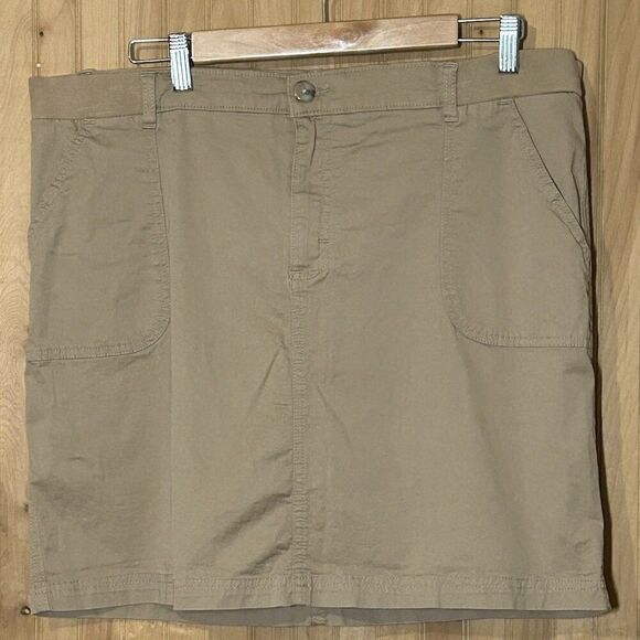 Riders By Lee Mid Rise Skirt W/ Built In Shorts Khaki Size 16M - Picture 1 of 6